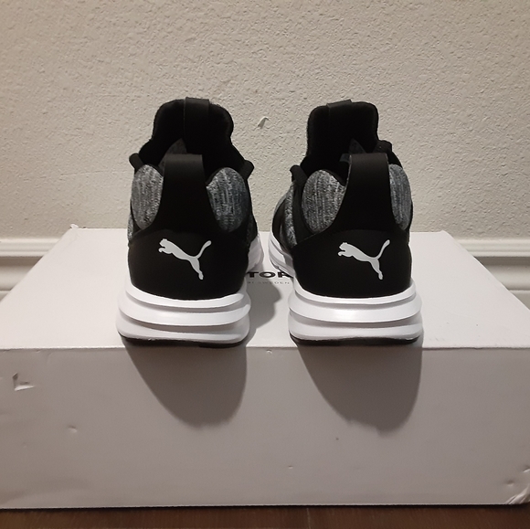 Puma - Picture 4 of 4